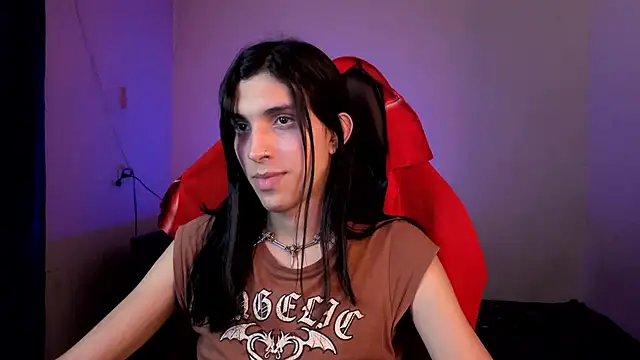 XXX chat uživo modela angelitofemboy