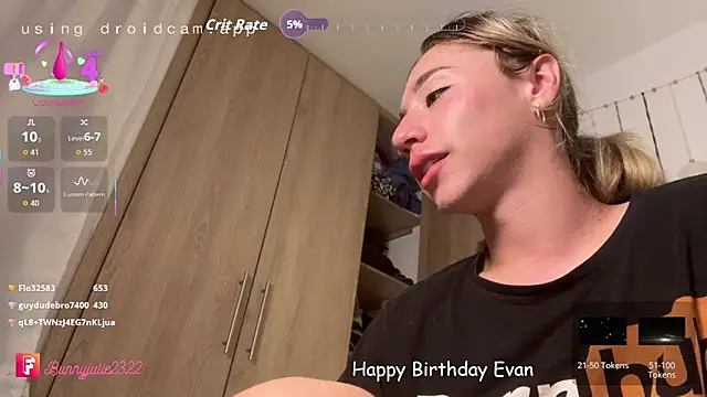 XXX chat uživo modela Littlebunny21