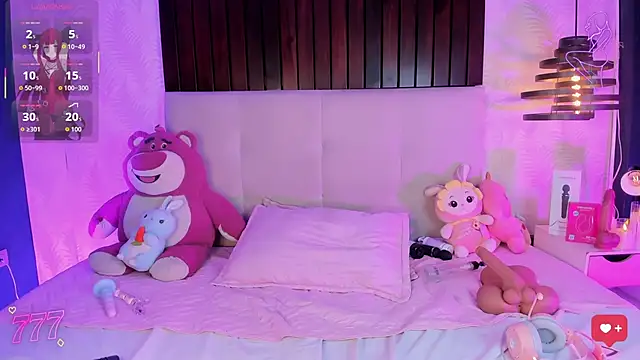 Creamy_Angelo élő XXX-chatje