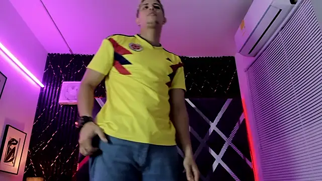 dominic_connor 라이브 XXX 채팅