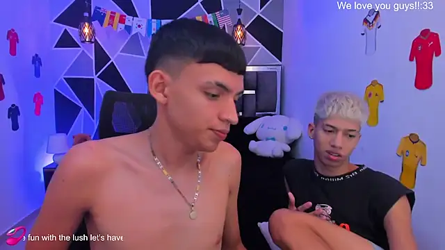 Juan_Nd_Steven's Live XXX Chat