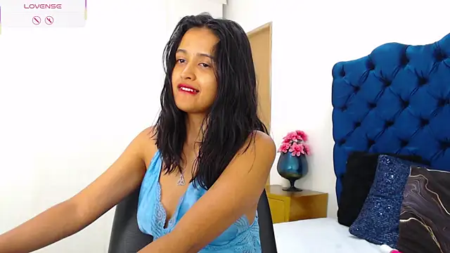 Lili666_ Live XXX-chat