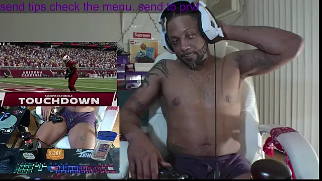 FreakyRu's Live XXX Chat