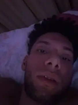 Chat +18 de Valentinacouple ao vivo