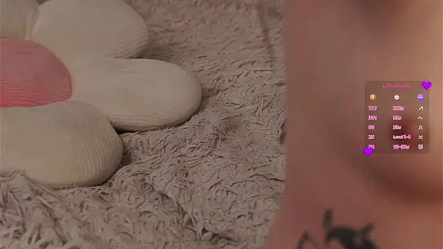 AmiLewis élő XXX-chatje