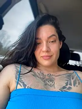 دردشة MeekyRich الجنسية المباشرة