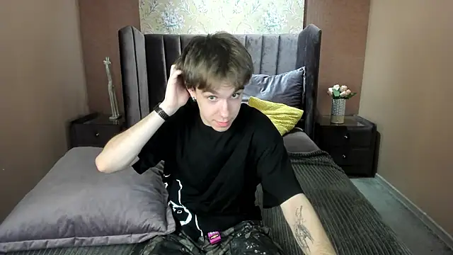 DaveBevy Live XXX Chat