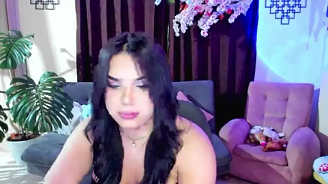 linda_zaam83866's Live XXX Chat