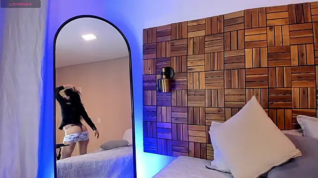 Chatroom XXX en direct de anastasiagreymist_