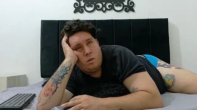 PinkQueen23 – Naživo XXX chat