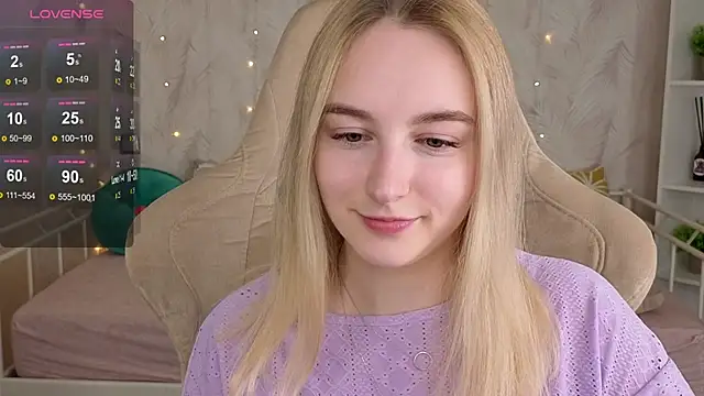 Shy_Polly Chat XXX in diretta