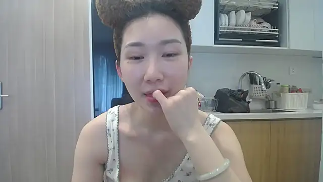 AsiagirllのライブXXXチャット