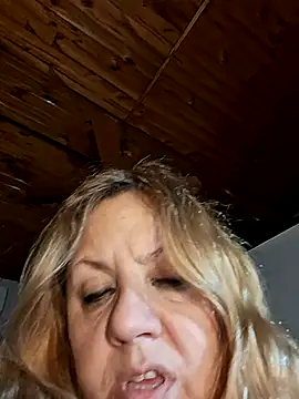 Онлайн чат XXX JennyInVegas