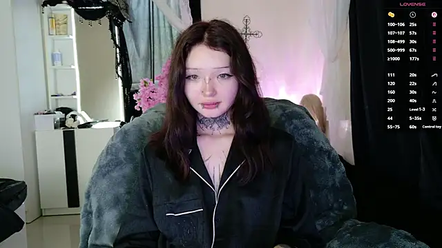 Chat +18 de Lein_Bone ao vivo