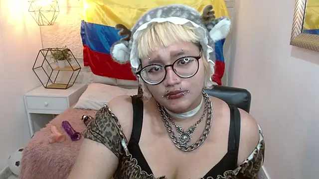Chat +18 de Echypyon_ ao vivo