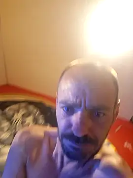 DaddyAndSplashQueen élő XXX-chatje