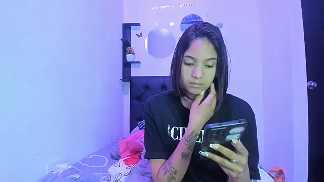 Živý XXX chat sapphire_brown20