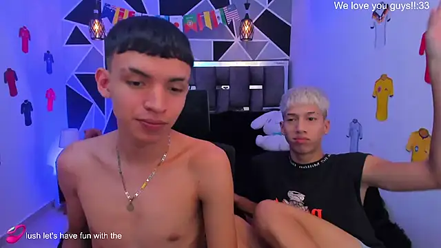 Juan_Nd_Steven Chat XXX live
