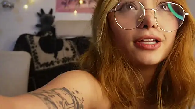 ari_kat's Live XXX Chat