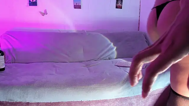 ineedmydaddy_'s Live XXX Chat
