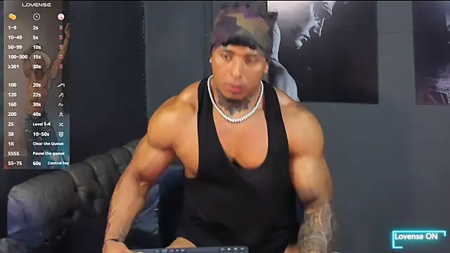 bradley_smith's Live XXX Chat