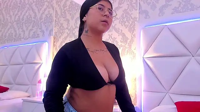 ScarletJons – Naživo XXX chat