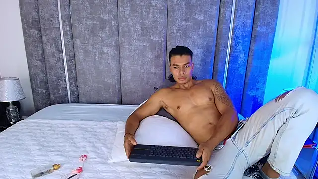 Czat XXX na żywo – LycanMushu