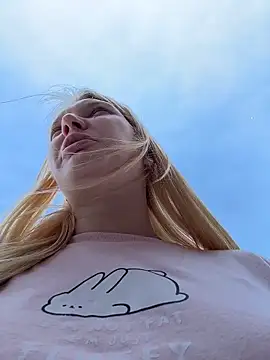 Chat +18 de AmmyHot ao vivo