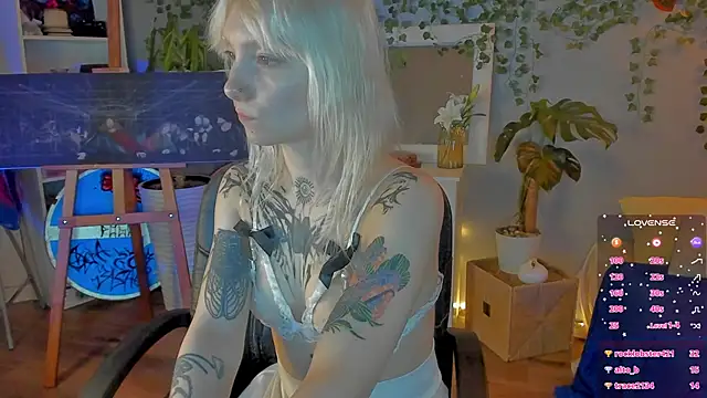 แชท XXX สดของ tattoo_art_baby