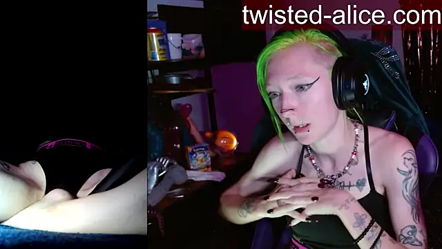 Twisted_Alice's Live XXX Chat