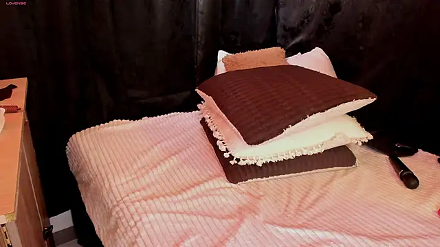 Czat XXX na żywo – MiaKnox