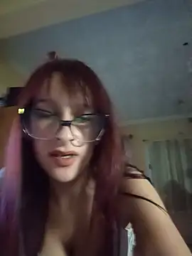 Taurina0105's Live XXX Chat