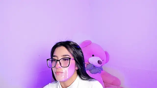 Chat +18 de IbbieeBennett_1 ao vivo
