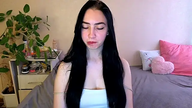 WildKittenX_ live XXX chat