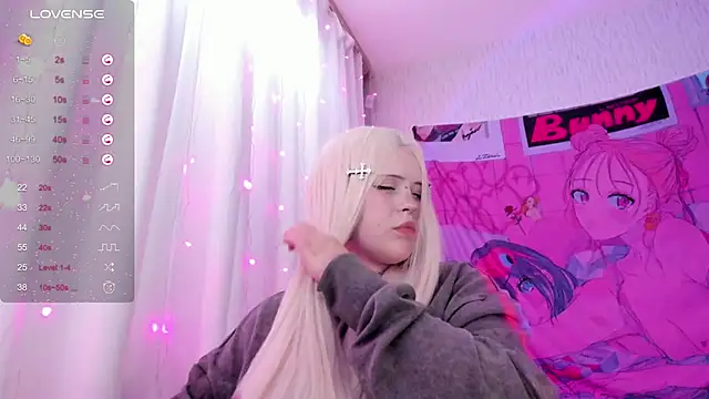 Chat +18 de SelenaCute ao vivo