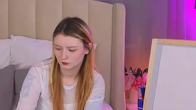 AlyssFrost élő XXX-chatje