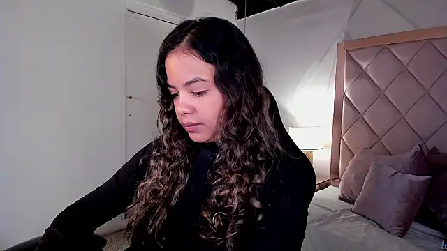 dulce_lyraa1's Live XXX Chat