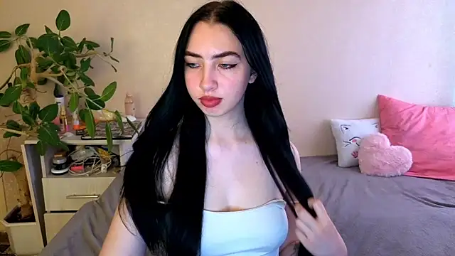 WildKittenX_'s Live XXX Chat