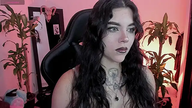 MissCharlottte_18 Chat XXX in diretta