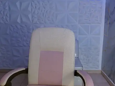 XXX chat uživo modela davexxx_