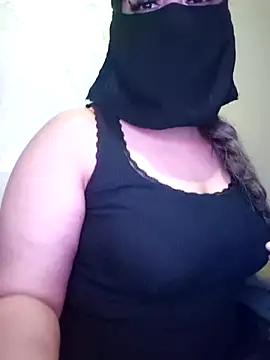 Queenhoiyam's Live XXX Chat
