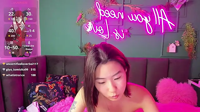 Chat XXX en directo de Runi_Asian