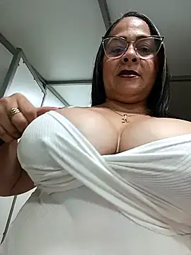 Czat XXX na żywo – Angie_milf50