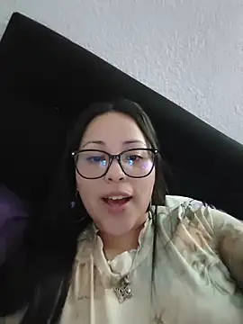 Chat XXX en directo de Bella-Gema
