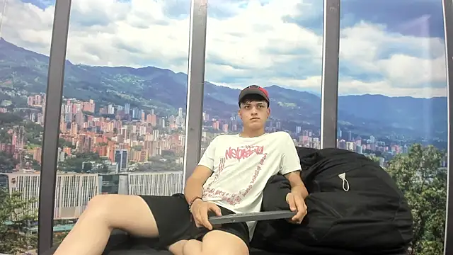 LiamRamirezz's Live XXX Chat