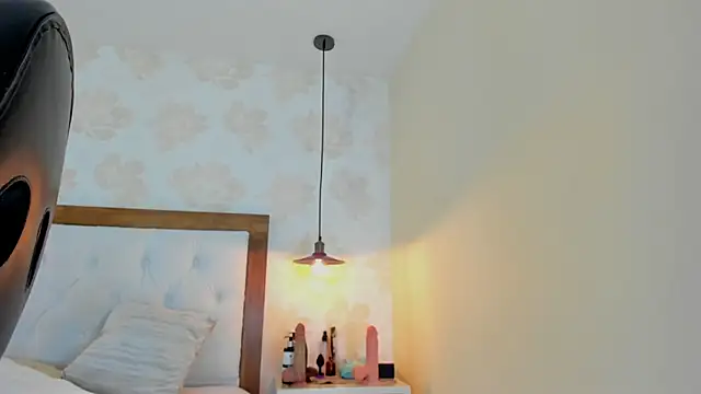 IRISCLARK1 라이브 XXX 채팅