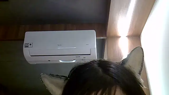 צ'אט XXX בשידור חי של SkinnyKitten