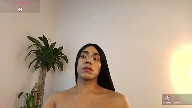 lucianaglow_'s Live XXX Chat