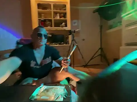دردشة daddydonkey84 الجنسية المباشرة
