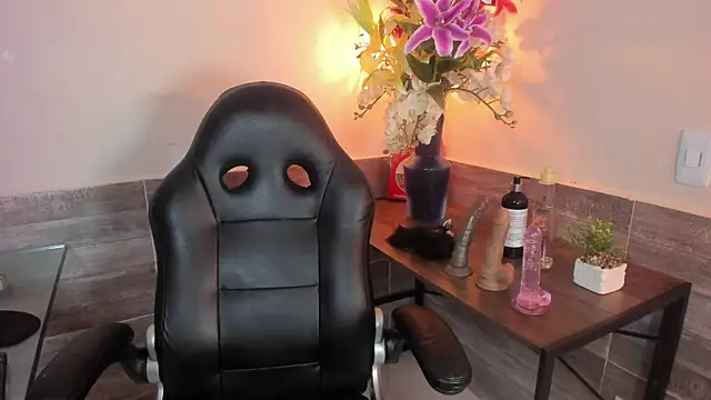 AlinaMorris' Live XXX Chat